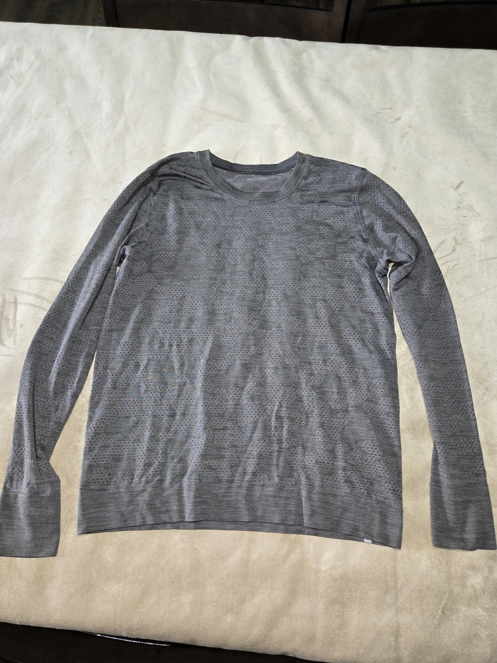 Lululemon Metal Vent Tech Long Sleeve Shirt in Heathered Charcoal